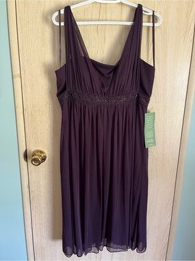 Jessica Howard Evenings Dress Wine Plum Chiffon Beaded Purple Women's Size 16